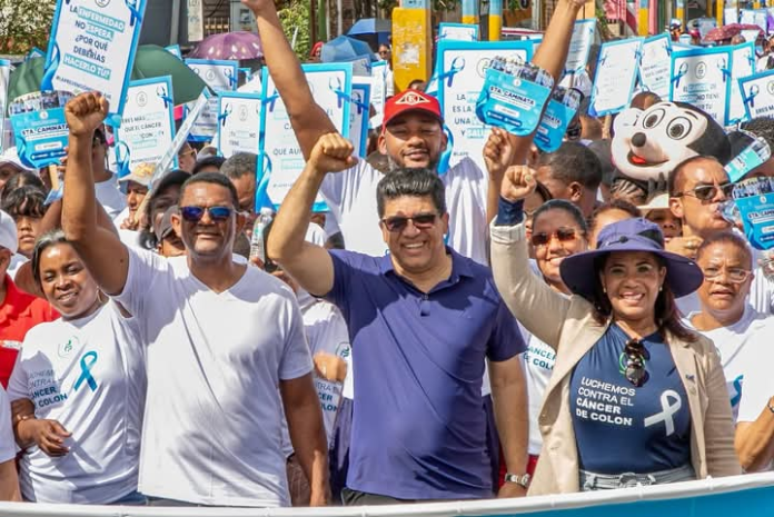 Diputada Anny Mambrú encabeza marcha contra cáncer de colon