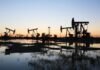 Ganancias de USD 12,600 millones en refinerías de EE. UU. por crisis en Medio Oriente presionan precios en países no productores como República Dominicana